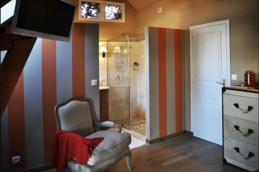 La Demeure De L'Ile Bed & Breakfast Craon  Exterior photo