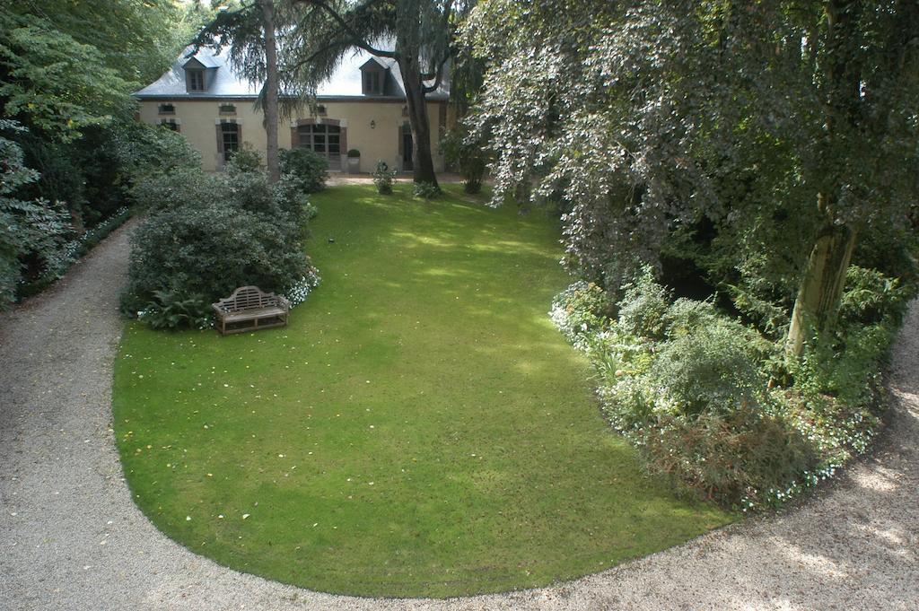 La Demeure De L'Ile Bed & Breakfast Craon  Exterior photo