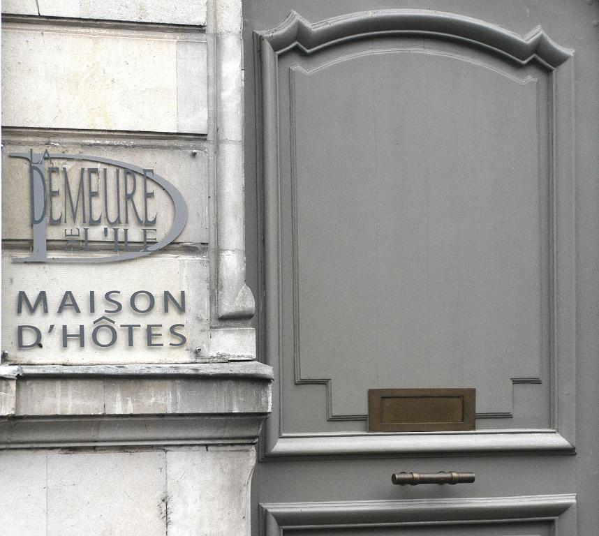 La Demeure De L'Ile Bed & Breakfast Craon  Exterior photo
